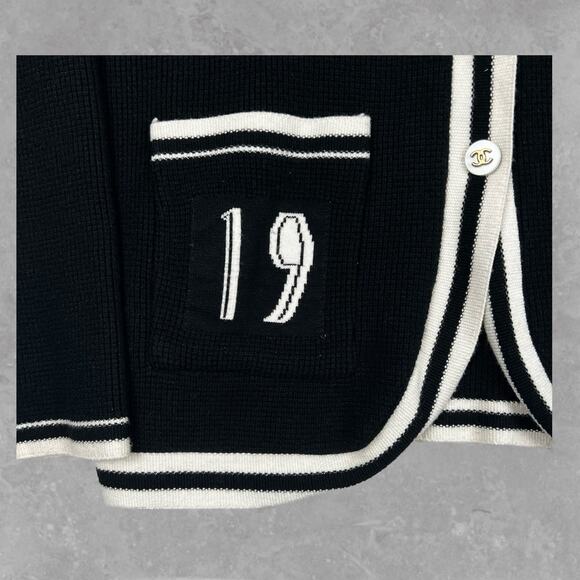 Black Cardigan Cream Striped Trim 19 & CC Size S Old Money Timeless Preppy - Picture 4 of 5